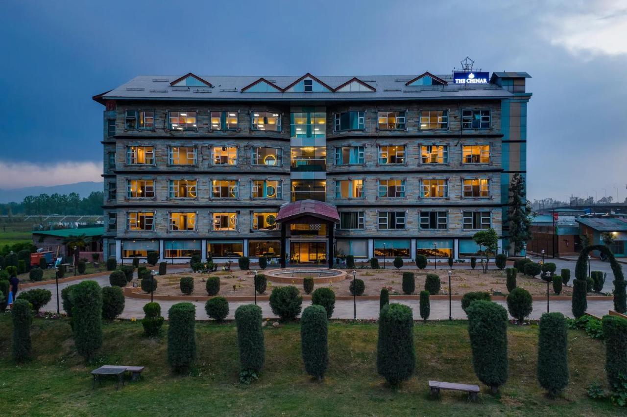 Hotel The Chinar Srinagar Exterior foto